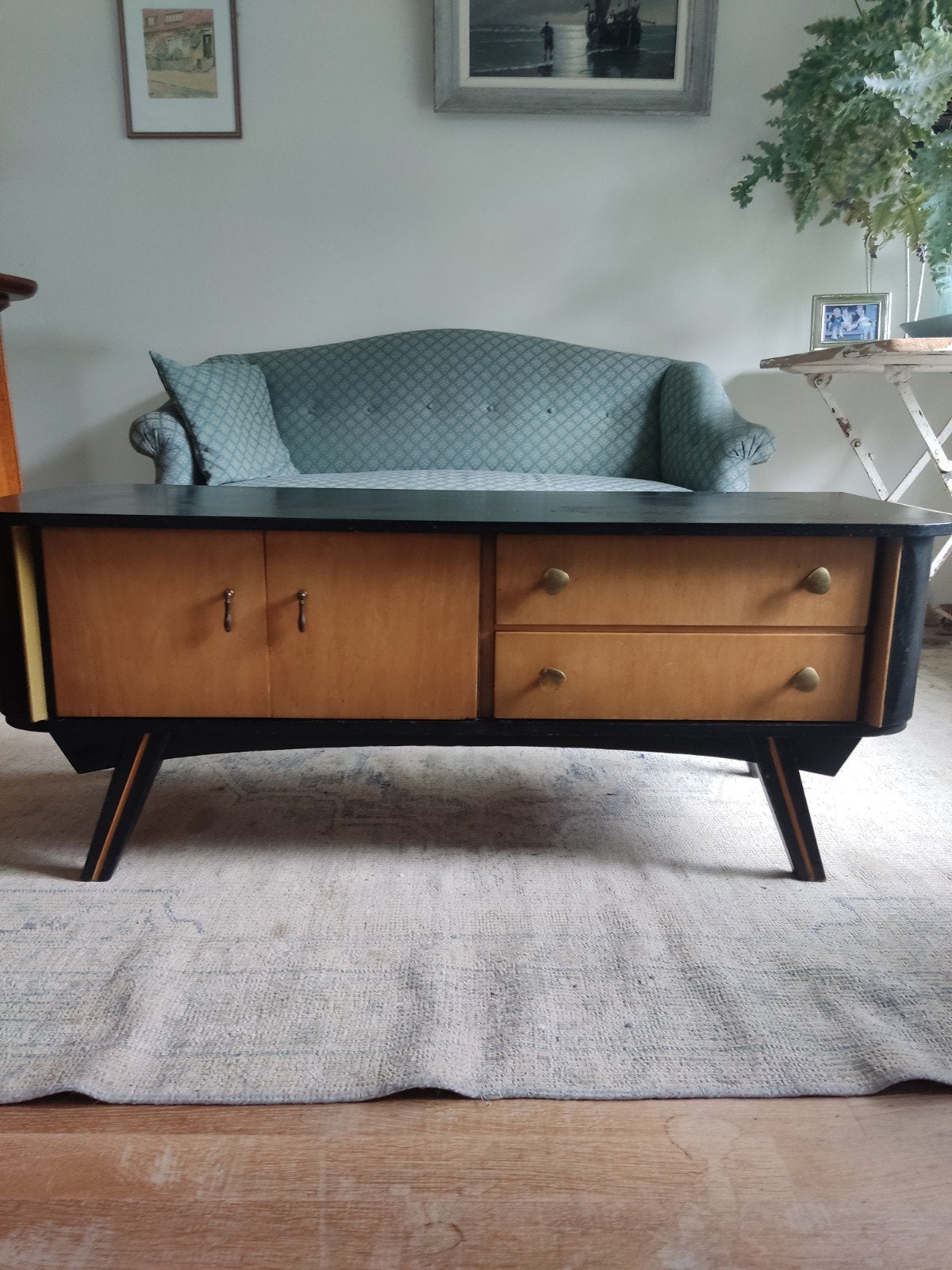 Mooi Vintage Kastje TV meubel Dressoir Sideboard, Ophalen, Huis en Inrichting