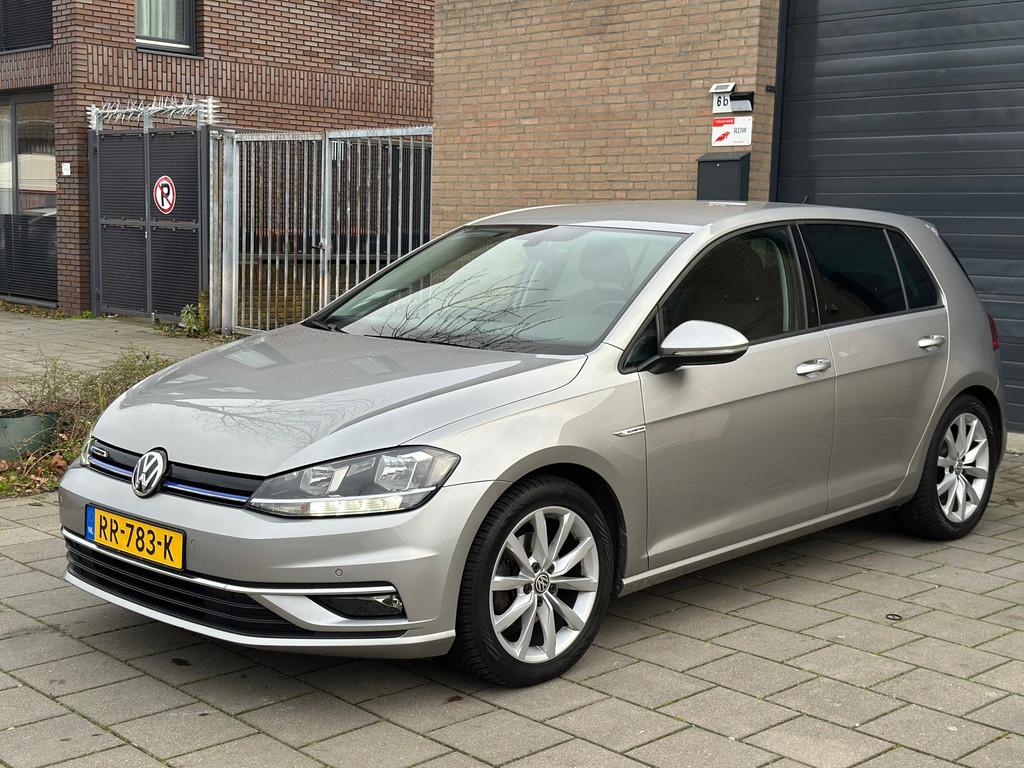 Volkswagen Golf 1.5 TSI Highline ACC Climate control Navigat, Voorwielaandrijving, Euro 6, 4 cilinders, Origineel Nederlands