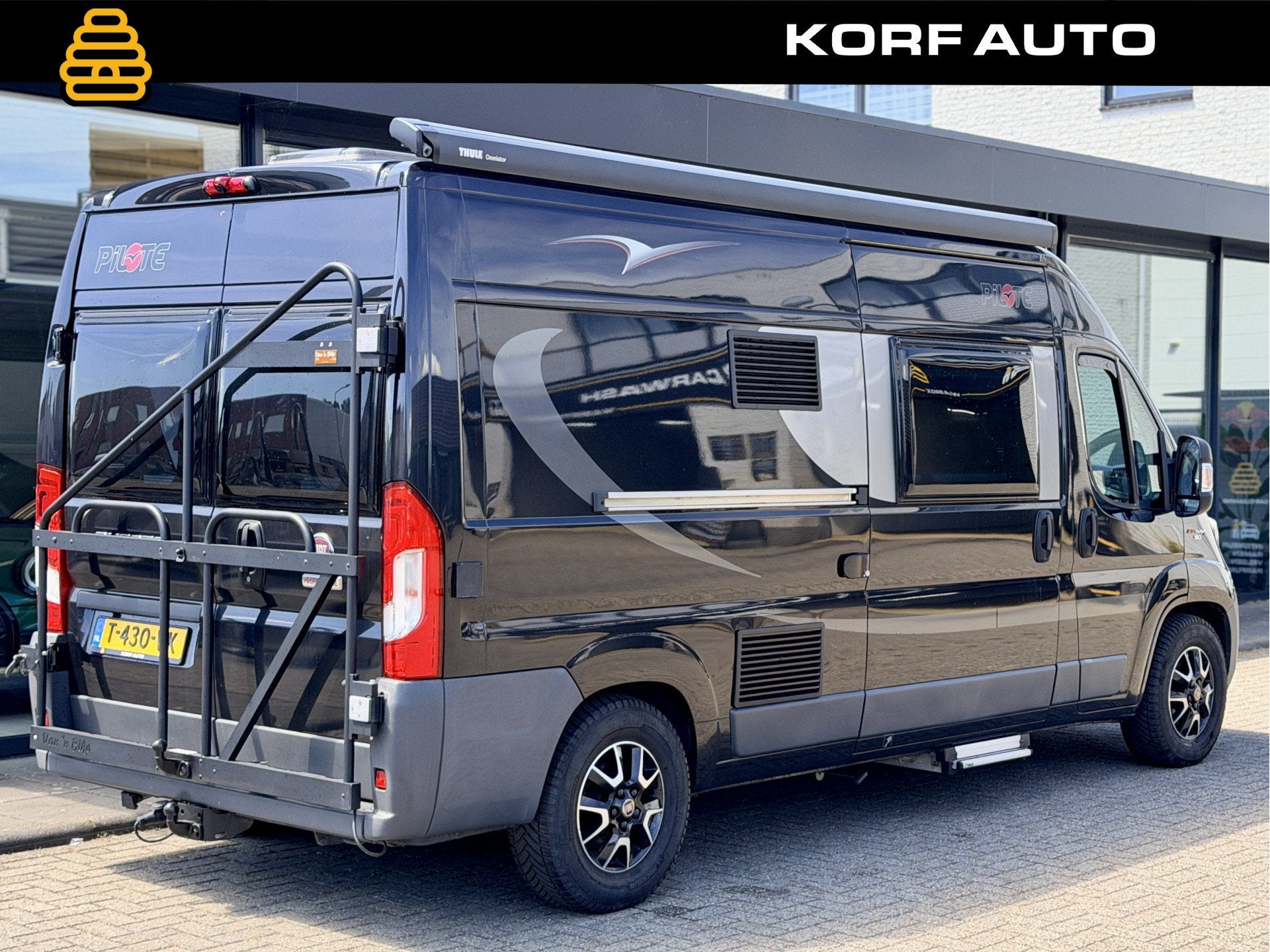 Pilote V600F 150PK Automaat | Camera | Dwarsbed | Zonnepanee, Automaat, Buscamper of Camperbus, Pilote, Bedrijf