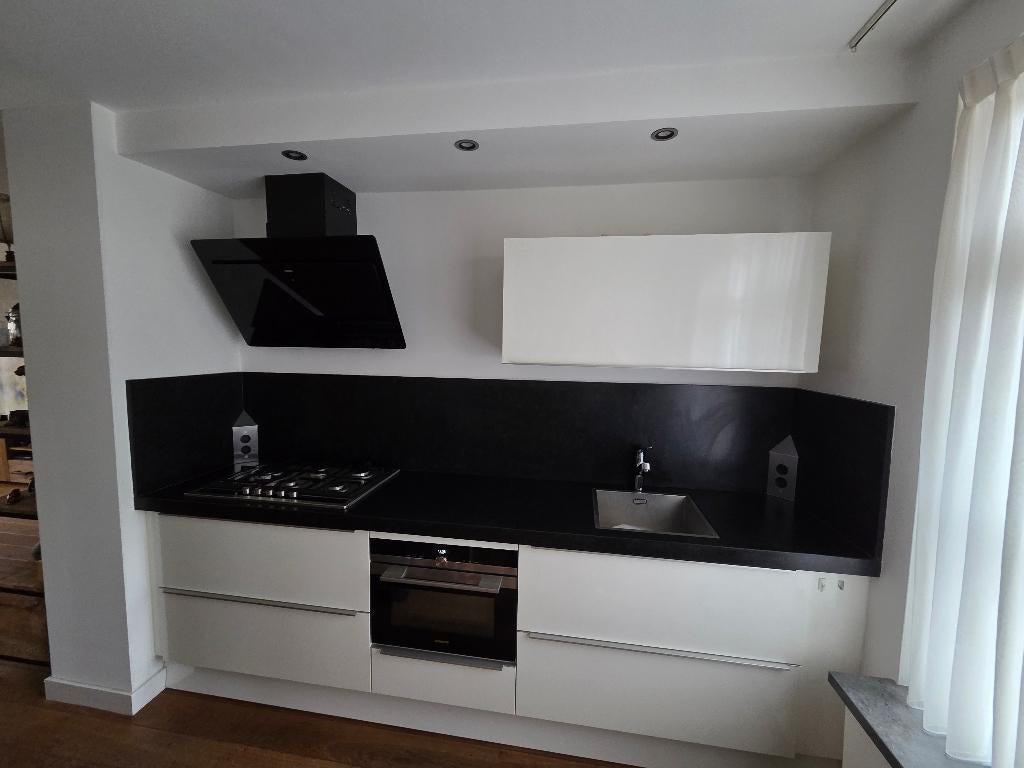 Keuken, Ophalen, Wit, Overige typen, Graniet of Steen