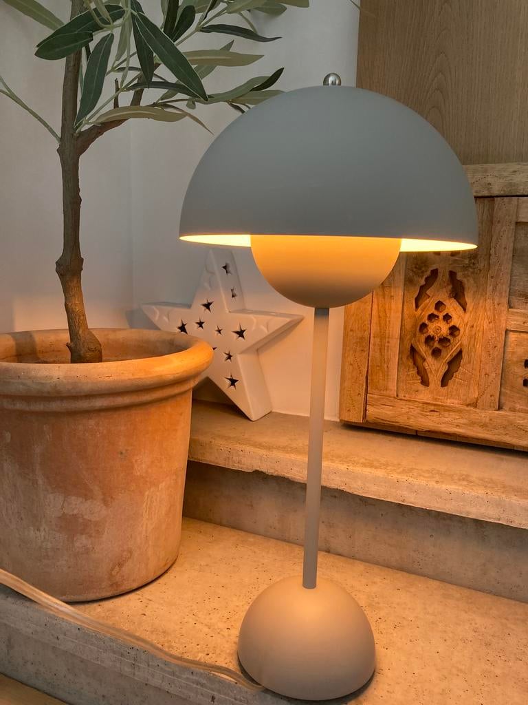 Flowerpot VP3 tafellamp &tradition, Huis en Inrichting, Lampen | Tafellampen, Zo goed als nieuw, Minder dan 50 cm, Ophalen