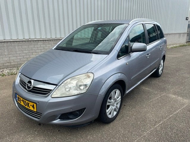 Opel Zafira 1.6 Cosmo, Auto's, Voorwielaandrijving, 15 km/l, Gebruikt, 4 cilinders