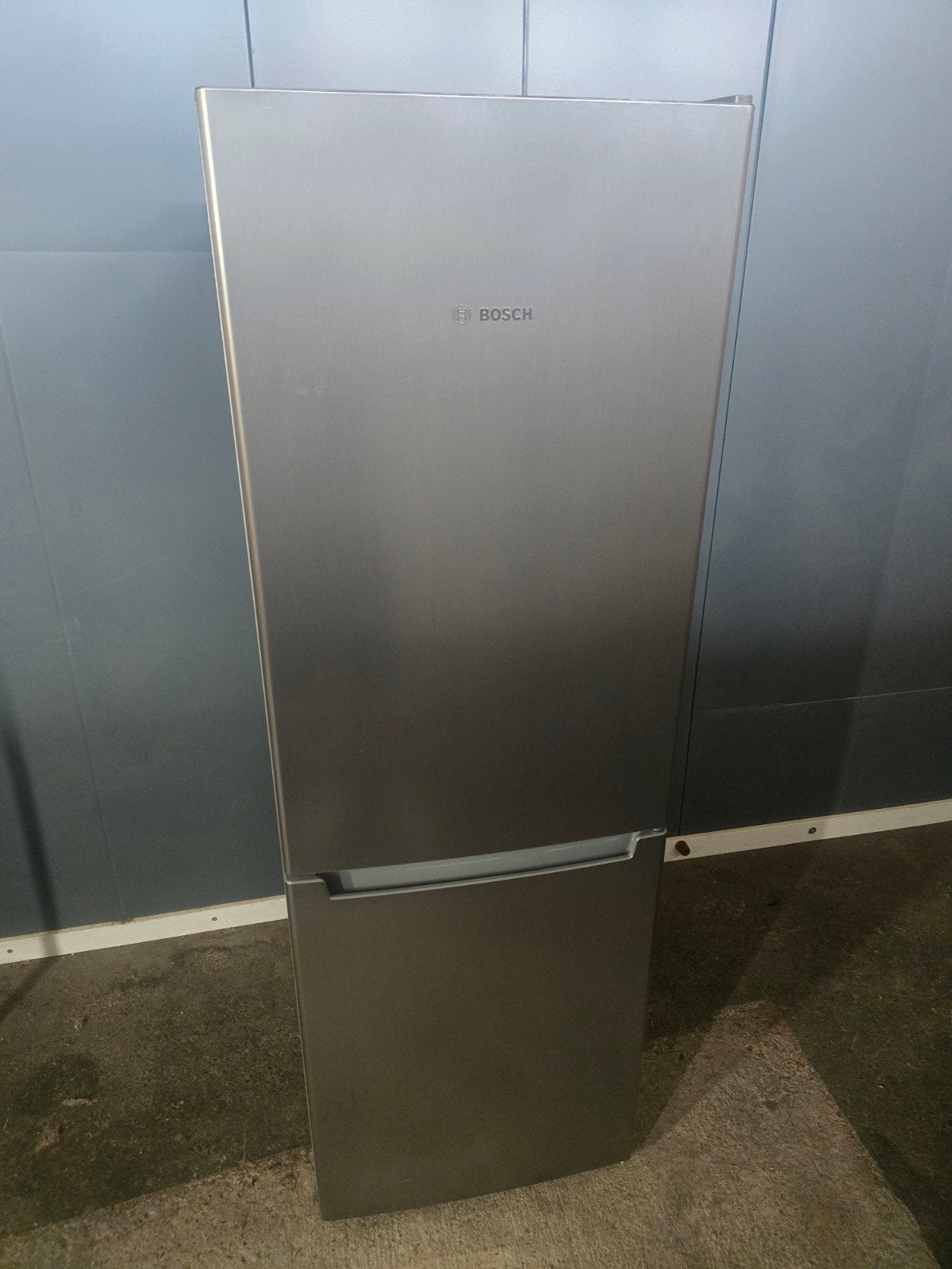 Bosch Koelkast A++ met Easy acces lades, Ophalen