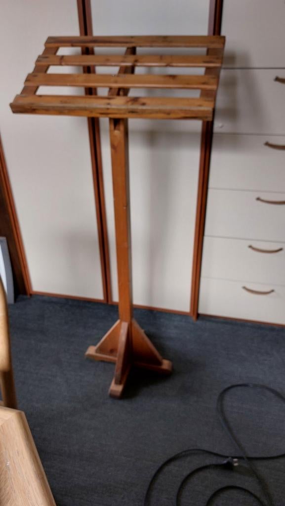 Vintage houten lessenaar of muziekstandaard, Muziek en Instrumenten, Standaards, Ophalen