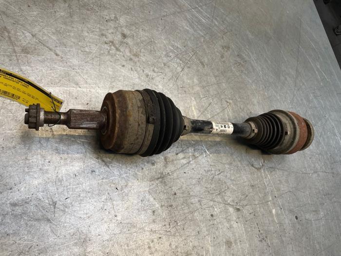 Aandrijfas links-voor van een Volkswagen Transporter, Gebruikt, -, Volkswagen, -