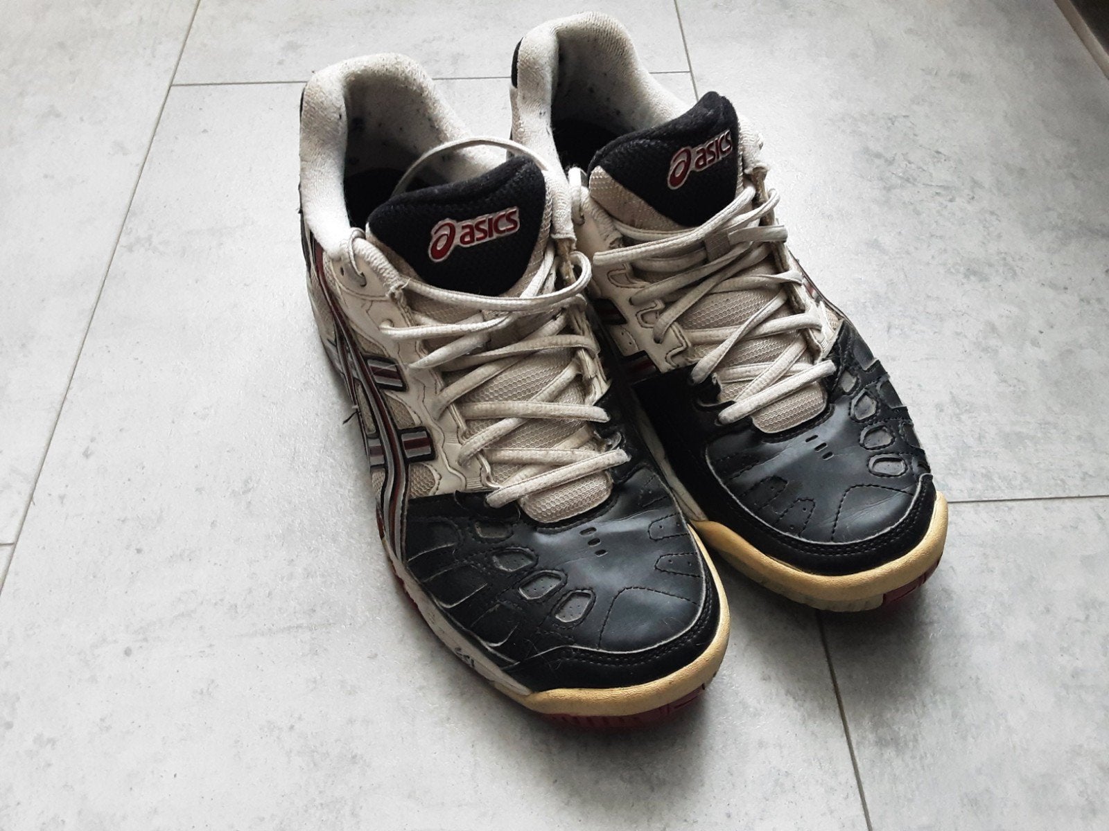 Oasics sneakers
Maat 43,5, Ophalen of Verzenden