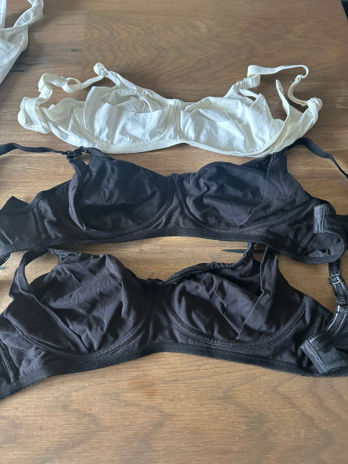 Voedingsbh’s anita en livera wit / zwart 75D, Kleding | Dames, Positiekleding, Ophalen, Zo goed als nieuw, Wit, Lingerie of Zwemkleding