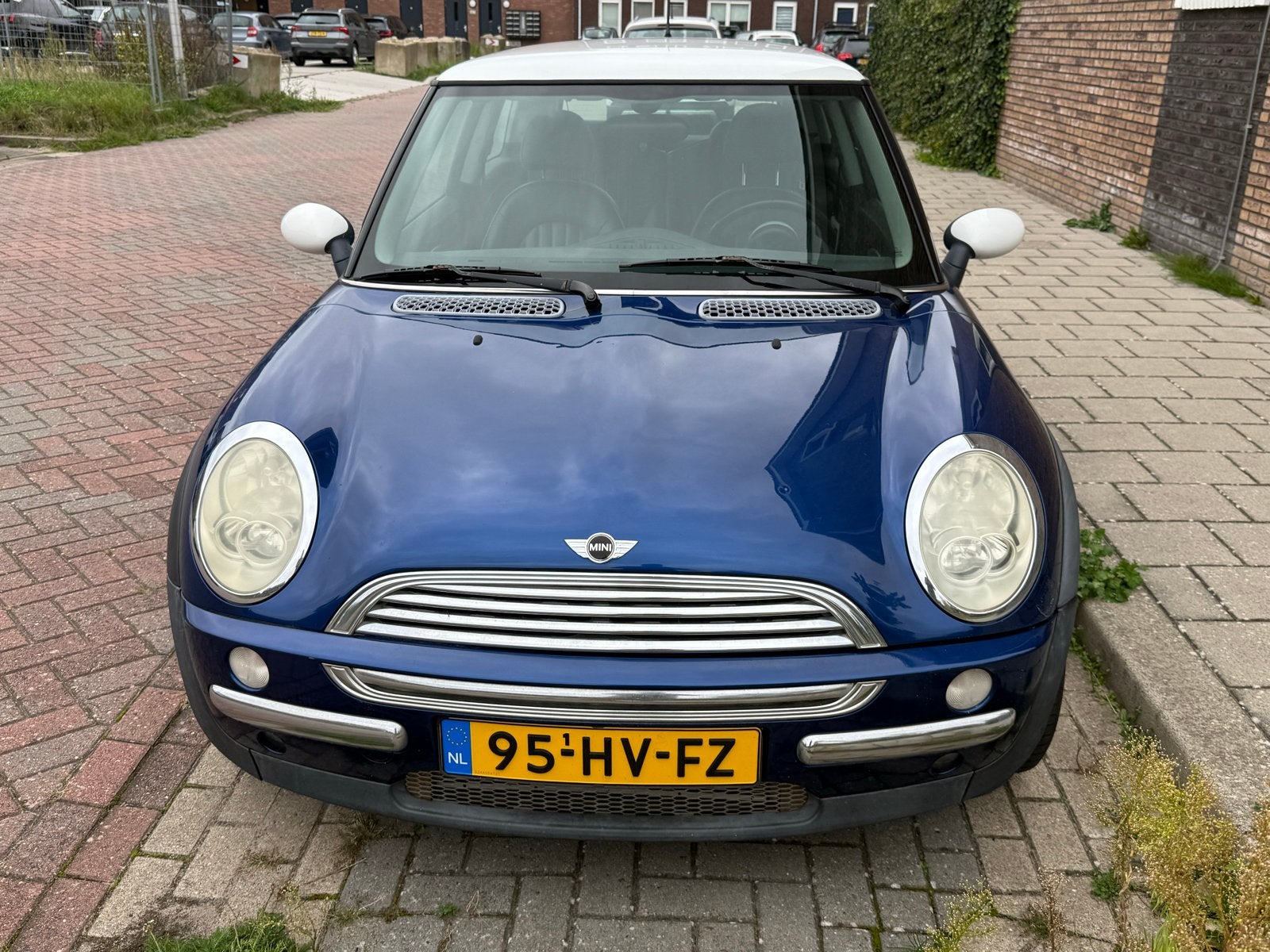 Mini 1.6 16V Cooper 2002 Blauw, Auto's, Voorwielaandrijving, 1025 kg, 15 km/l, Zwart