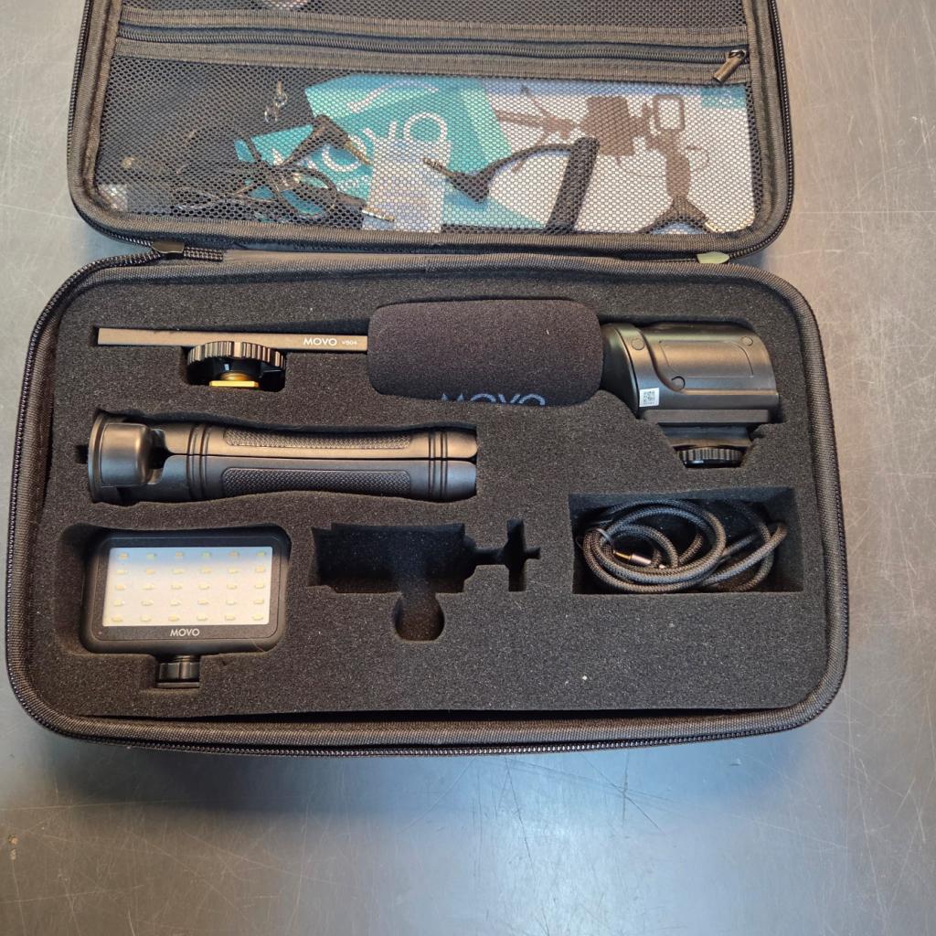 MOVO iVlogger  iPhone Vlogging Kit, Muziek en Instrumenten, Microfoons, Flex Ltd., Zo goed als nieuw, https://flex.com/contact-us