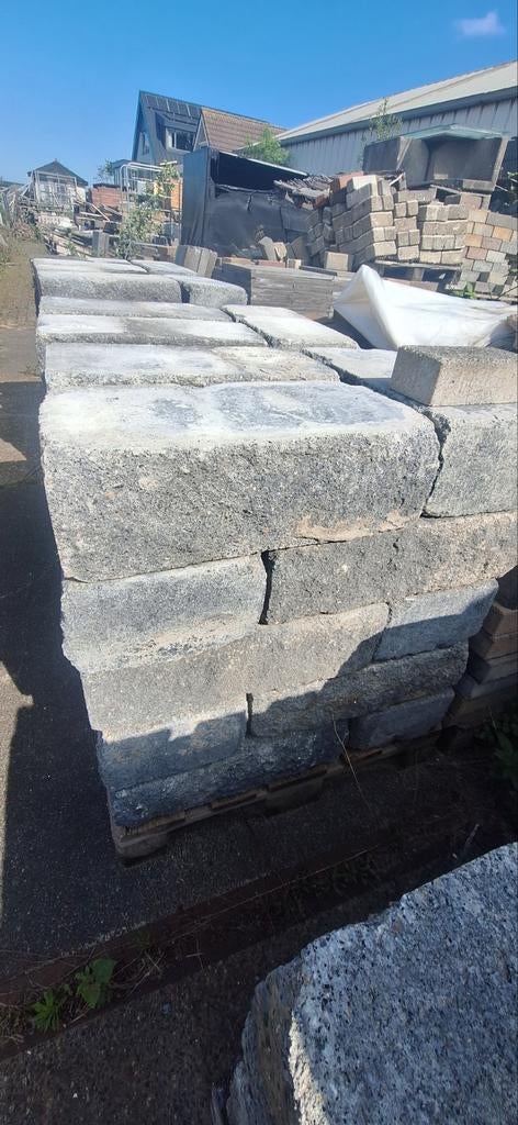 90 betonnen stapelblokken 45x20 cm, Tuin en Terras, Tegels en Klinkers, Ophalen of Verzenden, Gebruikt, Beton, Overige typen