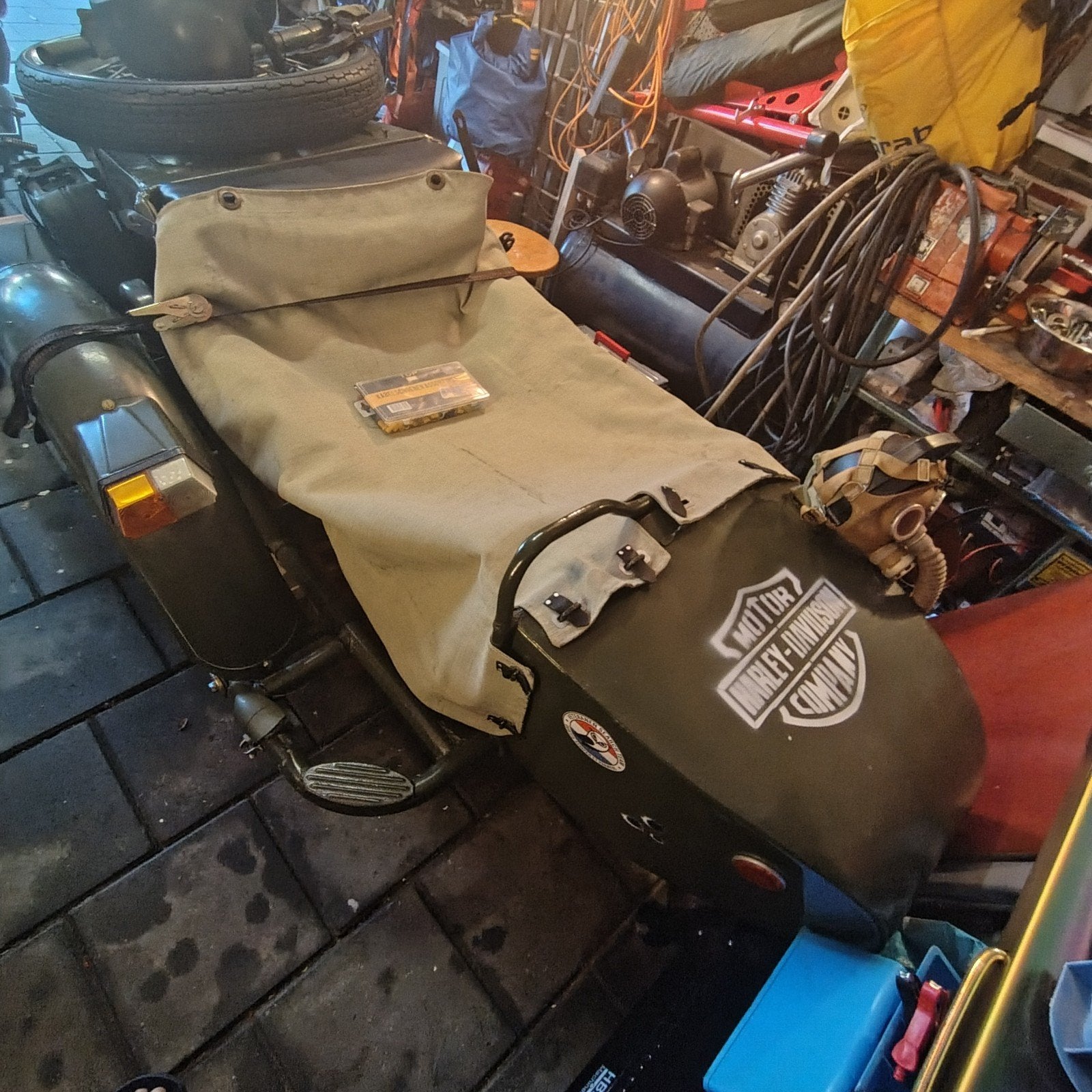 Zijspan bak dnepper/ural met Harley te koop, Ophalen of Verzenden