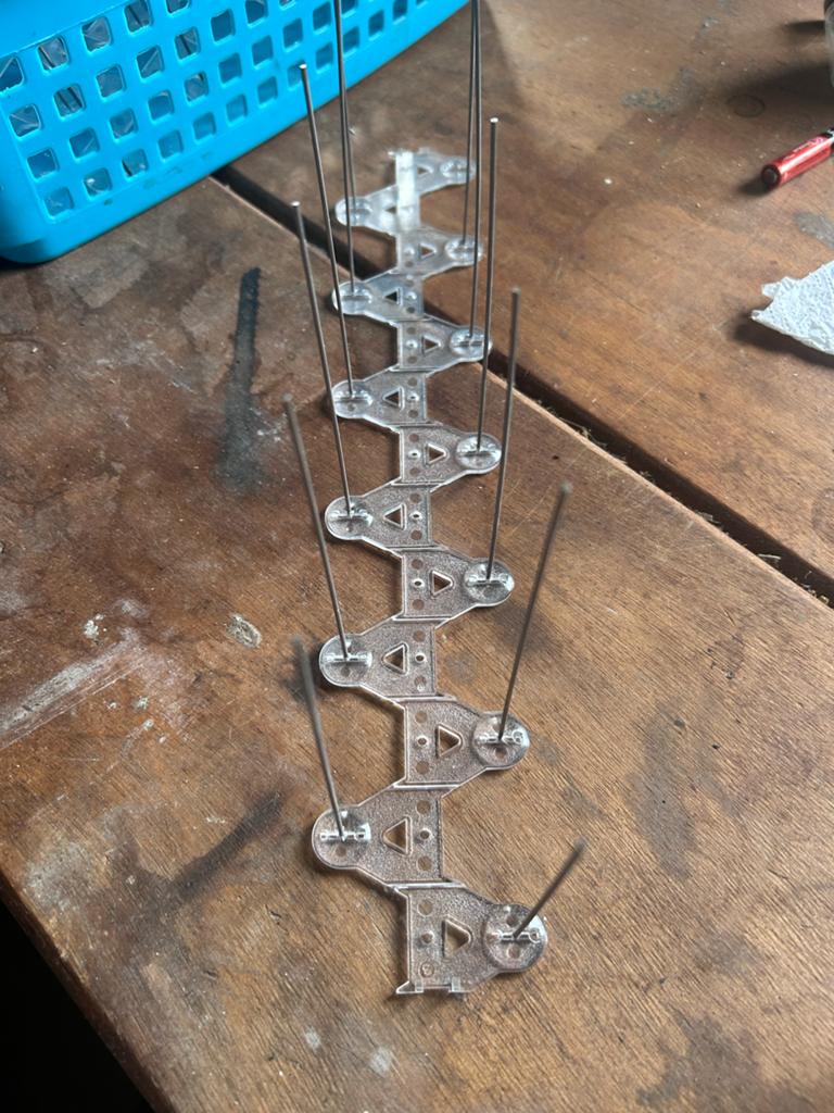 Vogelwering / Duivenpinnen - 38 cm, Ophalen of Verzenden, Zo goed als nieuw