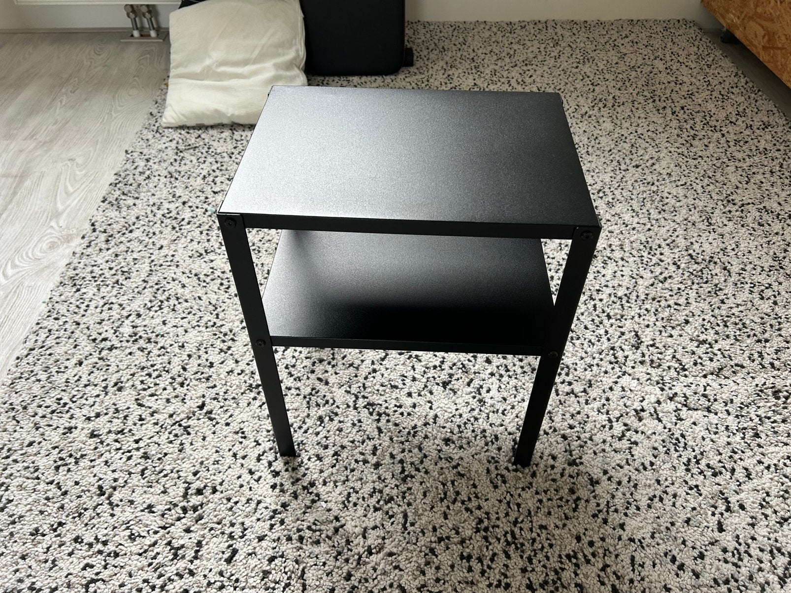 Nachtkastje Knarrevik ikea, Ophalen, Zo goed als nieuw, Minder dan 45 cm, Minder dan 55 cm