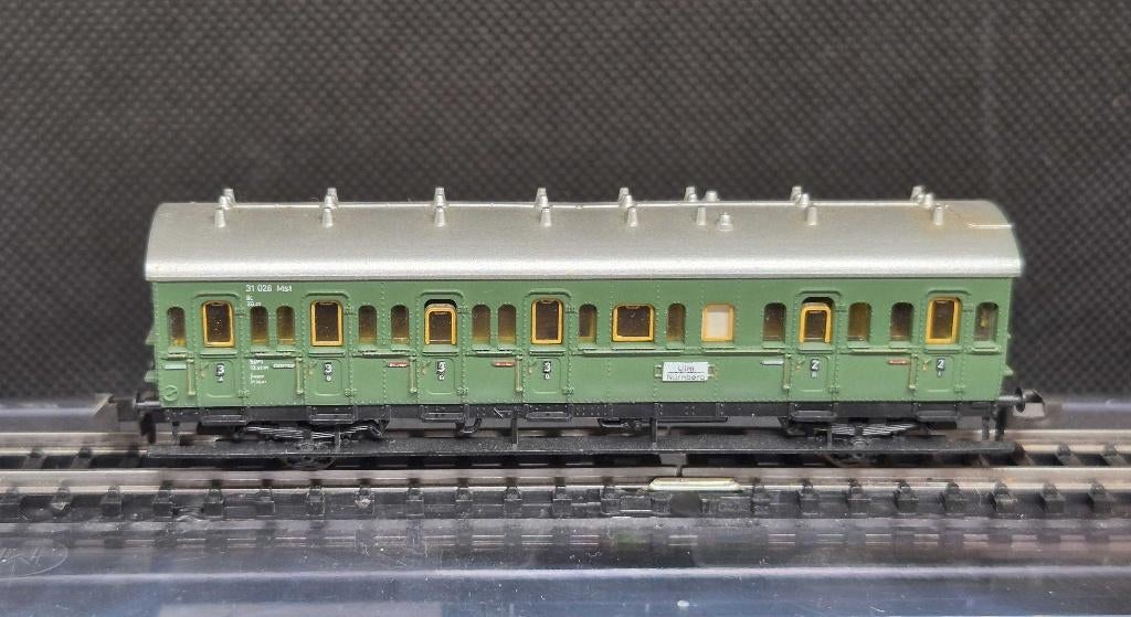 Minitrix 3058 - Coupérijtuig 2e/3e kl. BC-21 (16301), Gebruikt, Gelijkstroom, Trix, Wagon