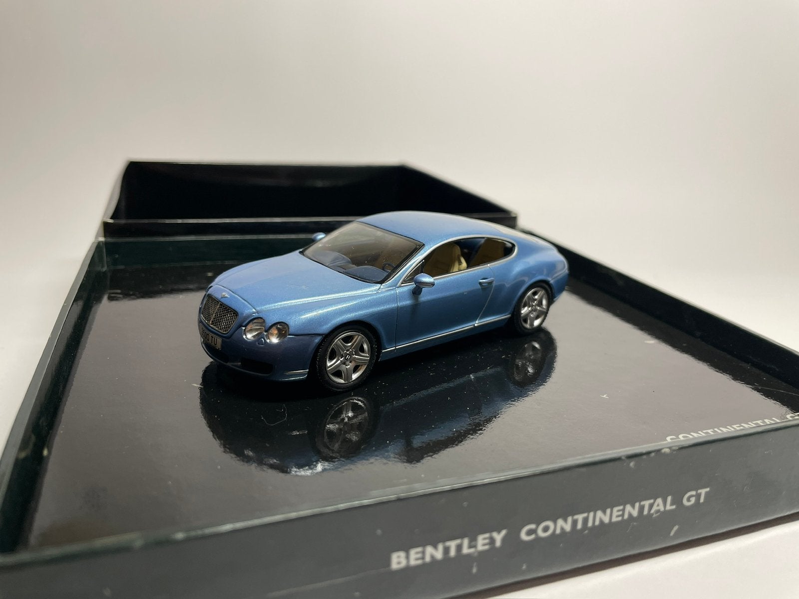 Minichamps Bentley Contintal GT collectors model, Ophalen of Verzenden, Zo goed als nieuw, Auto, MiniChamps