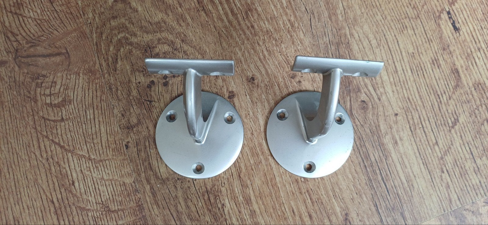 2 trapleuninghouders aluminium, Ophalen of Verzenden, Overige materialen