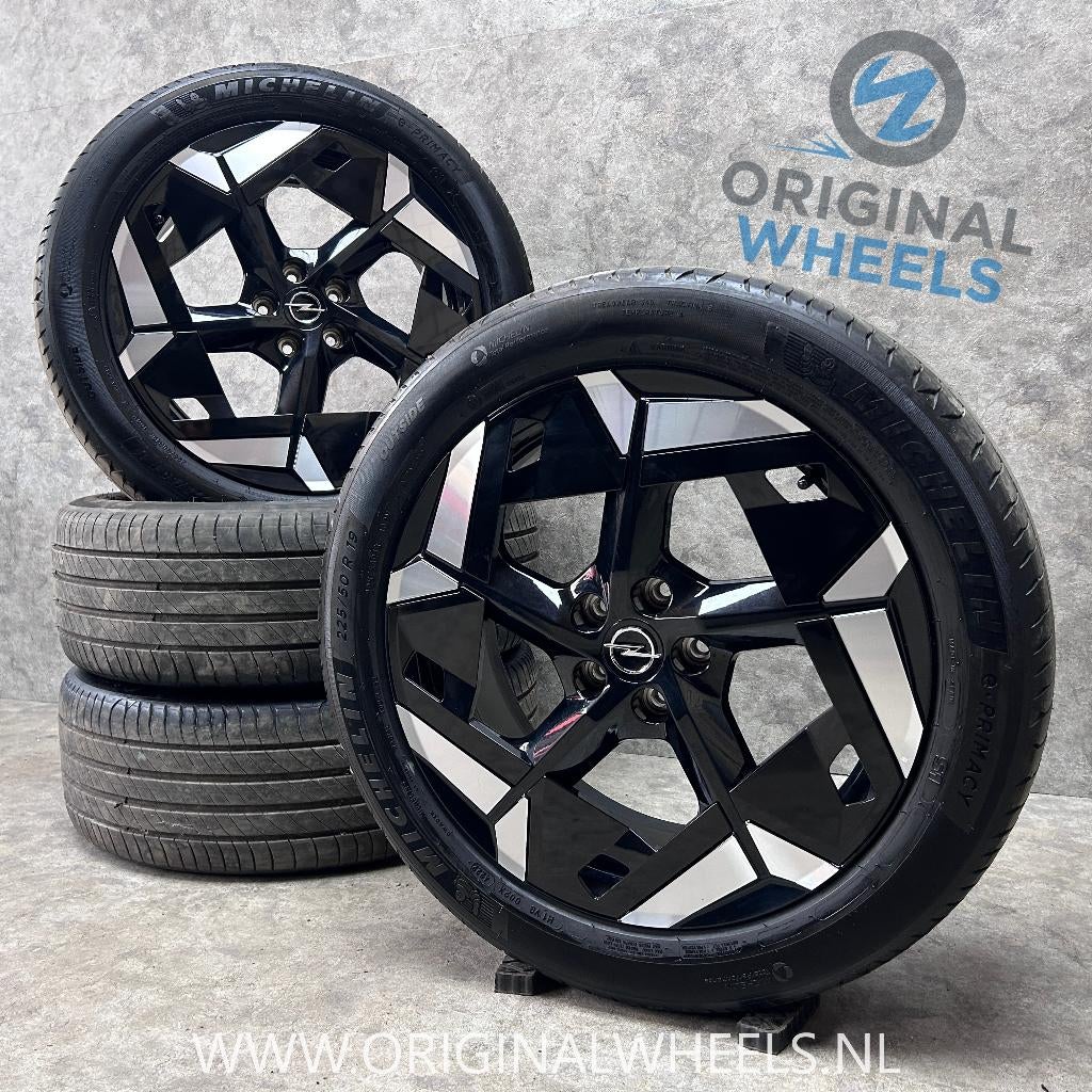 19 inch originele velgen + zomerbanden Opel Grandland X, Auto-onderdelen, Banden en Velgen, 19 inch, Gebruikt, Banden en Velgen