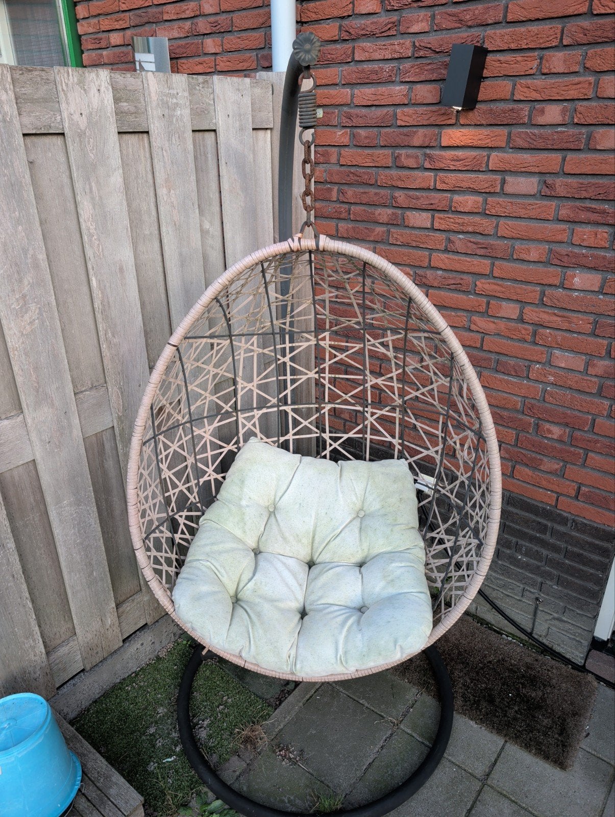 Schommelstoel tuin hangmodel ei, Tuin en Terras, Ophalen of Verzenden, Gebruikt, Rotan