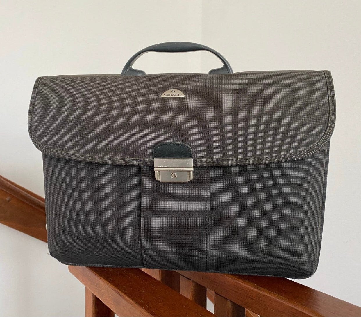 Kadotip: Stijlvolke Samsonite Laptoptas nieuw, Ophalen of Verzenden, 17 inch of meer, Zo goed als nieuw, Aktetas