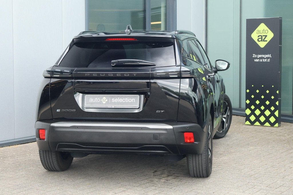 Peugeot e-2008 EV GT 54 kWh / SoH 96,9% / Camera / DAB, Gebruikt, 156 pk, Origineel Nederlands, 1523 kg