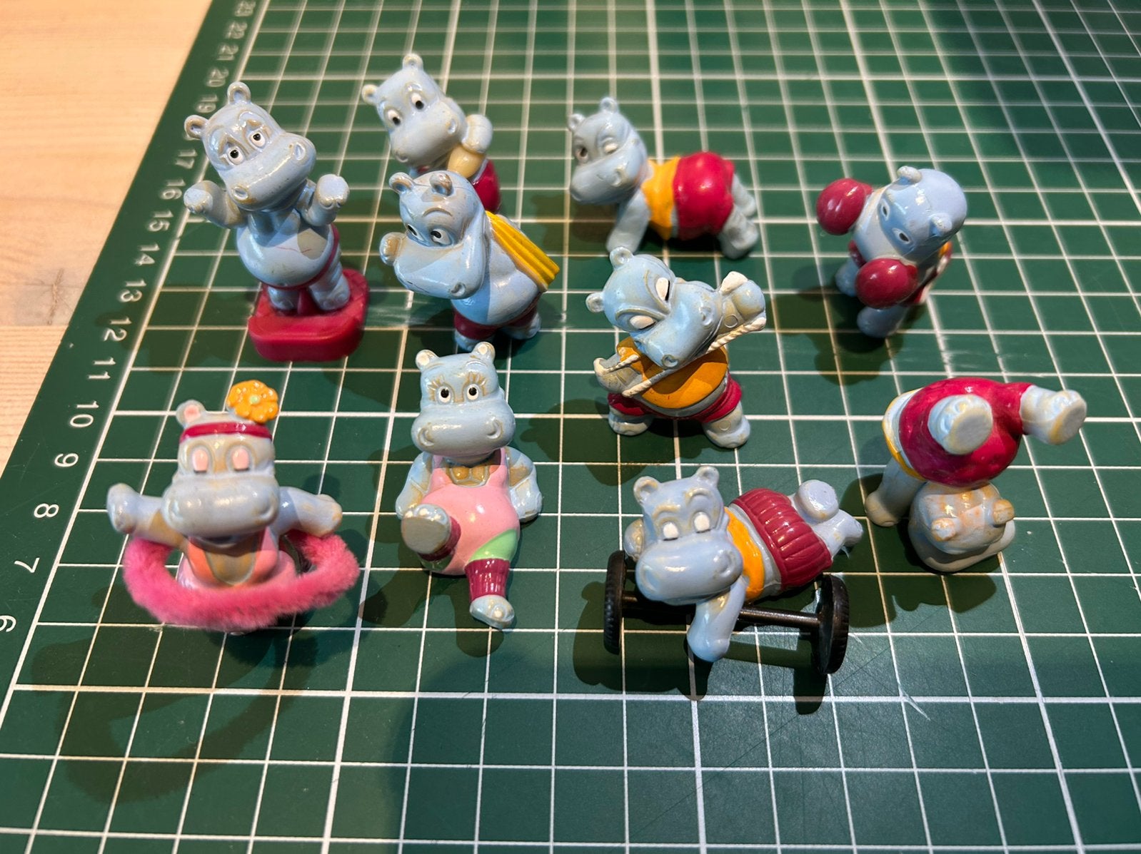Happy Hippos-Kinder Surprise Ferrero 1990, Verzamelen, Ophalen of Verzenden, Zo goed als nieuw