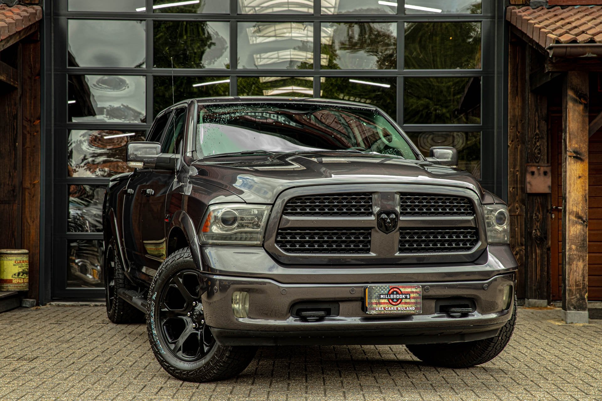 Dodge Ram 1500 classic 5.7 V8 Laramie zonder btw | ! Marge !, Auto's, Dodge, Automaat, Gebruikt, 5654 cc, 402 pk