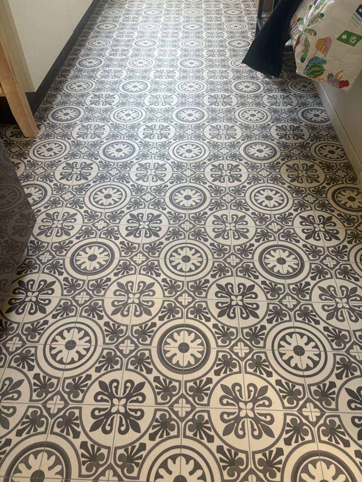Diverse vloerbedekking: tapijt en vinyl, Huis en Inrichting, Ophalen, Gebruikt, 25 tot 50 m², Grijs