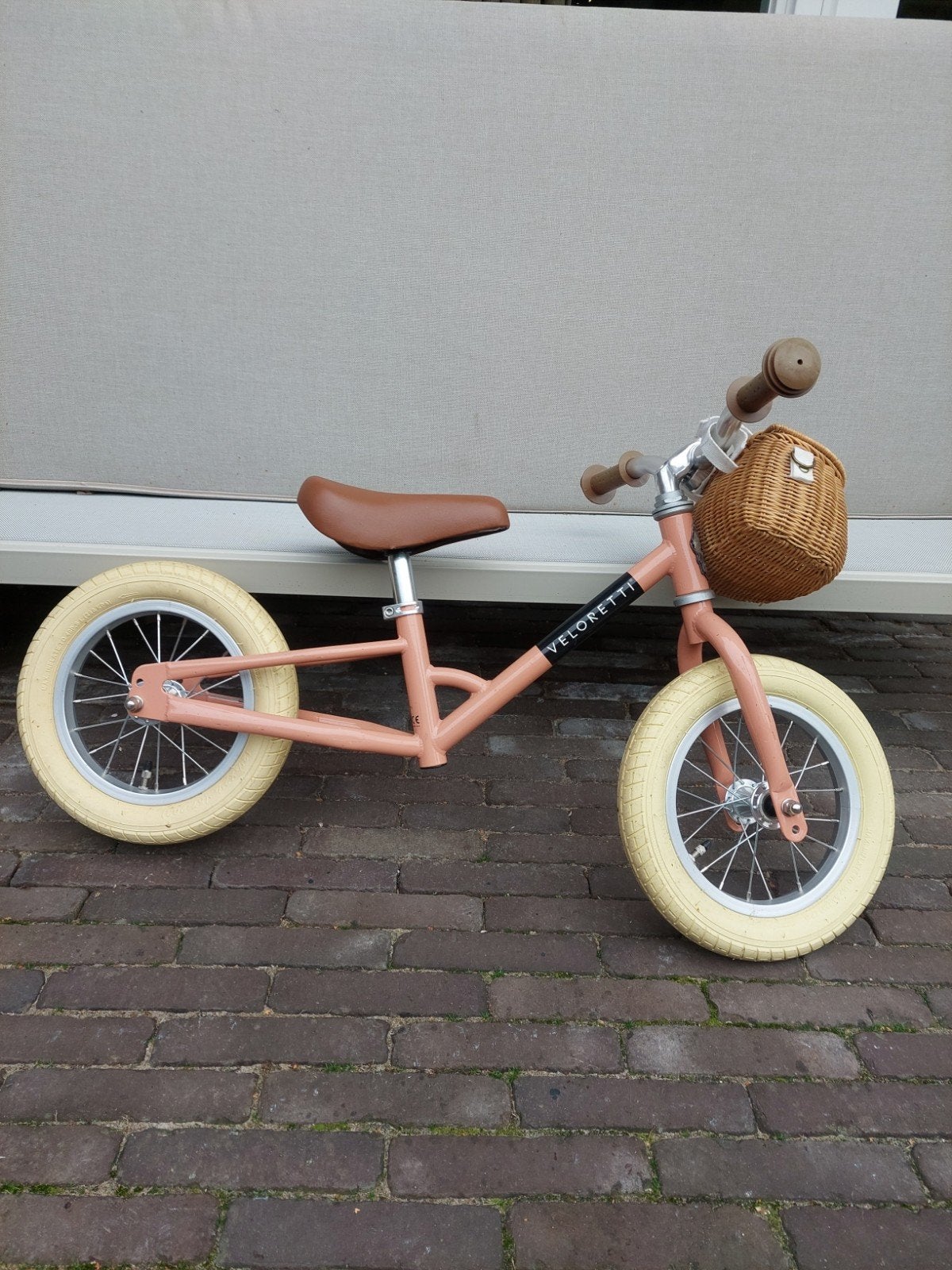Veloretti loopfiets roze met mandje, Zijwieltjes, Velgrem, Veloretti, Ophalen of Verzenden