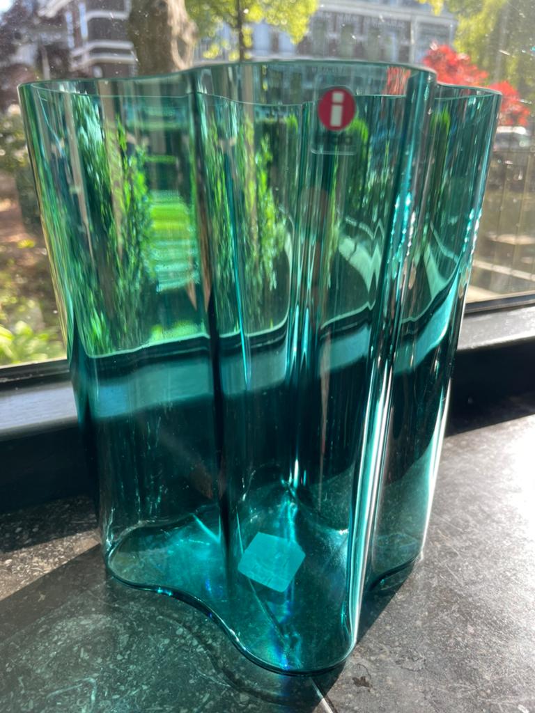 Iittala Alvar Aalto vaas 181 mm zeeblauw, Ophalen of Verzenden, Nieuw, Overige kleuren, Glas