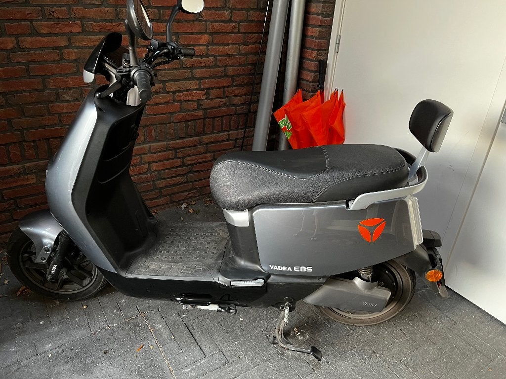 YADEA 8S Elektrische scooter 45km/h, Ophalen, Maximaal 45 km/u, Elektrisch, Zo goed als nieuw