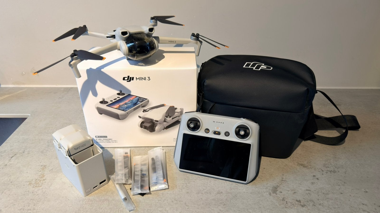 DJI mini 3 fly more combo, Ophalen of Verzenden, Zo goed als nieuw