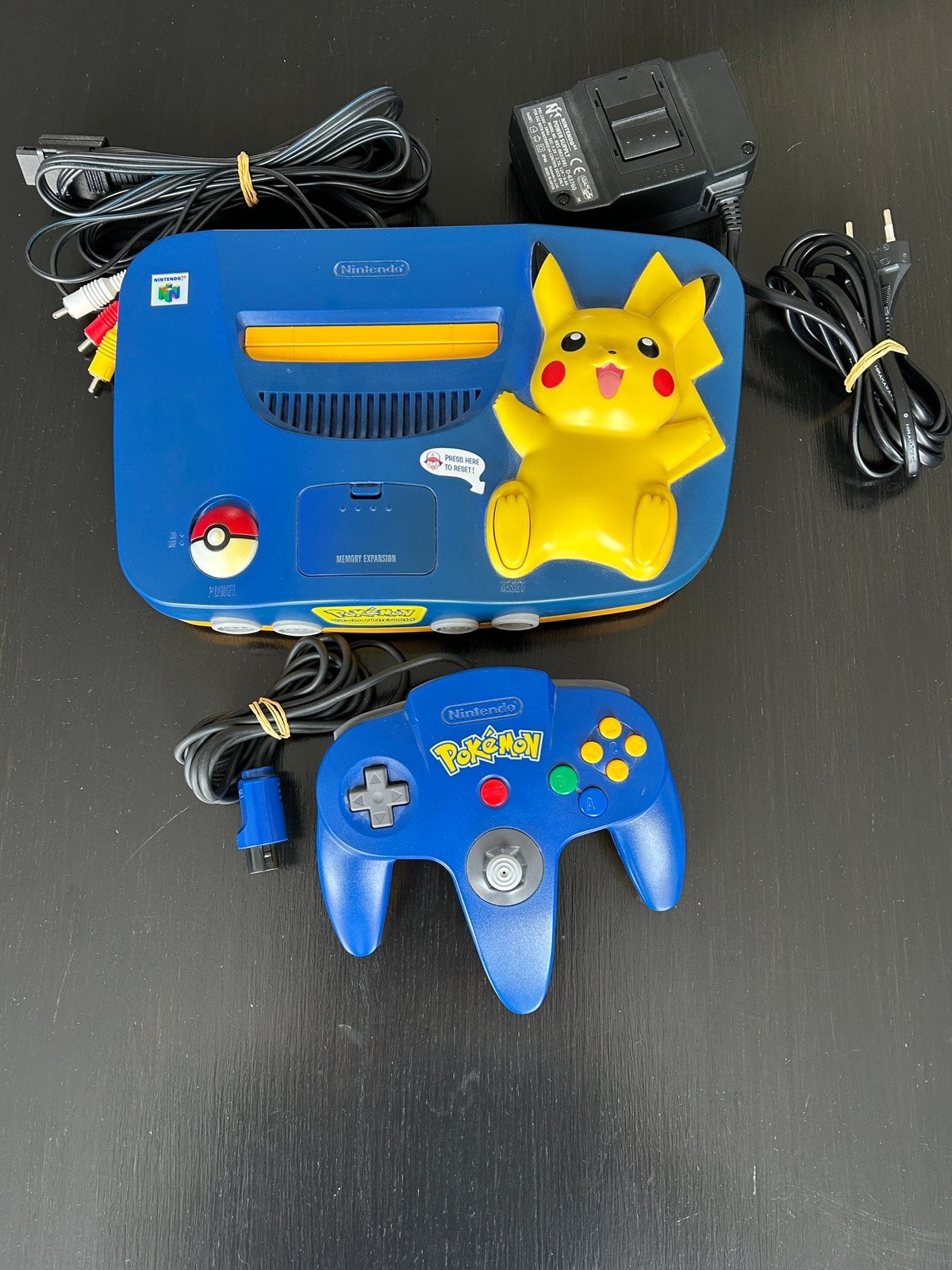 Nintendo 64 Pokémon Pikachu Edition origineel, Ophalen of Verzenden, Zo goed als nieuw, Met 1 controller