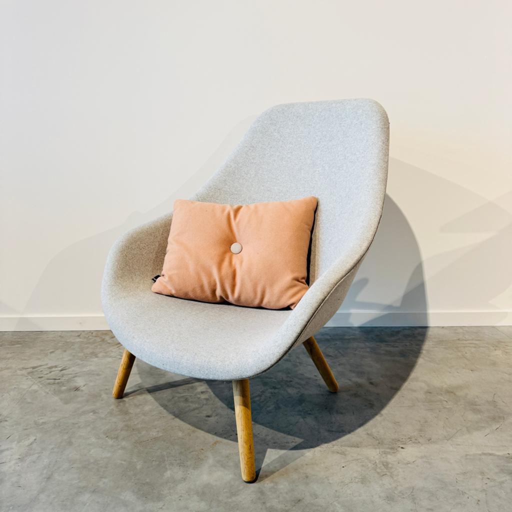 HAY About a lounge chair AAL 92 gebruikt, 2 st. beschikbaar, Ophalen, Zo goed als nieuw, Hout, Twee