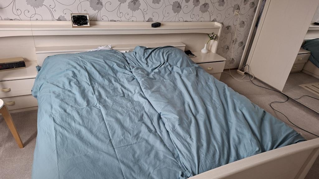 Bed  + kast, Ophalen, Gebruikt, Tweepersoons, Modern