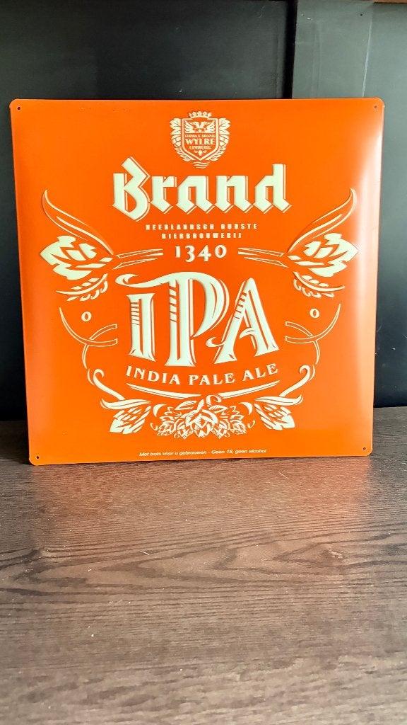 Brand IPA blikken reclamebord – reliëf, oranje (2 stuks), Ophalen, Gebruikt, Reclamebord, Plaat of Schild, Brand