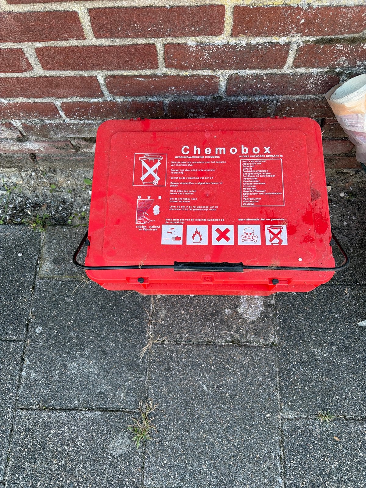 Chemobox, Doos, 100 cm of meer, 60 cm of meer, Minder dan 35 cm