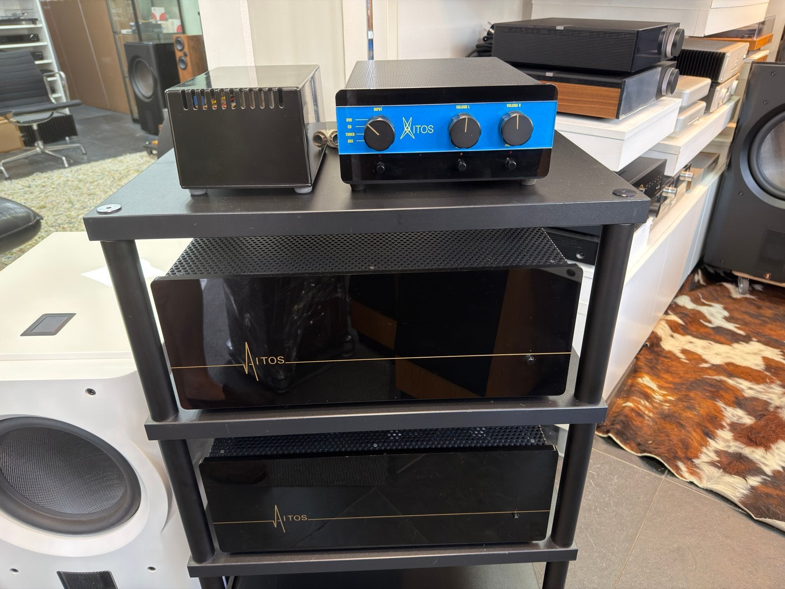Aitos LV302 voorversterker, Audio, Tv en Foto, Versterkers en Receivers, Overige merken, Gebruikt, Aitos, Ophalen of Verzenden