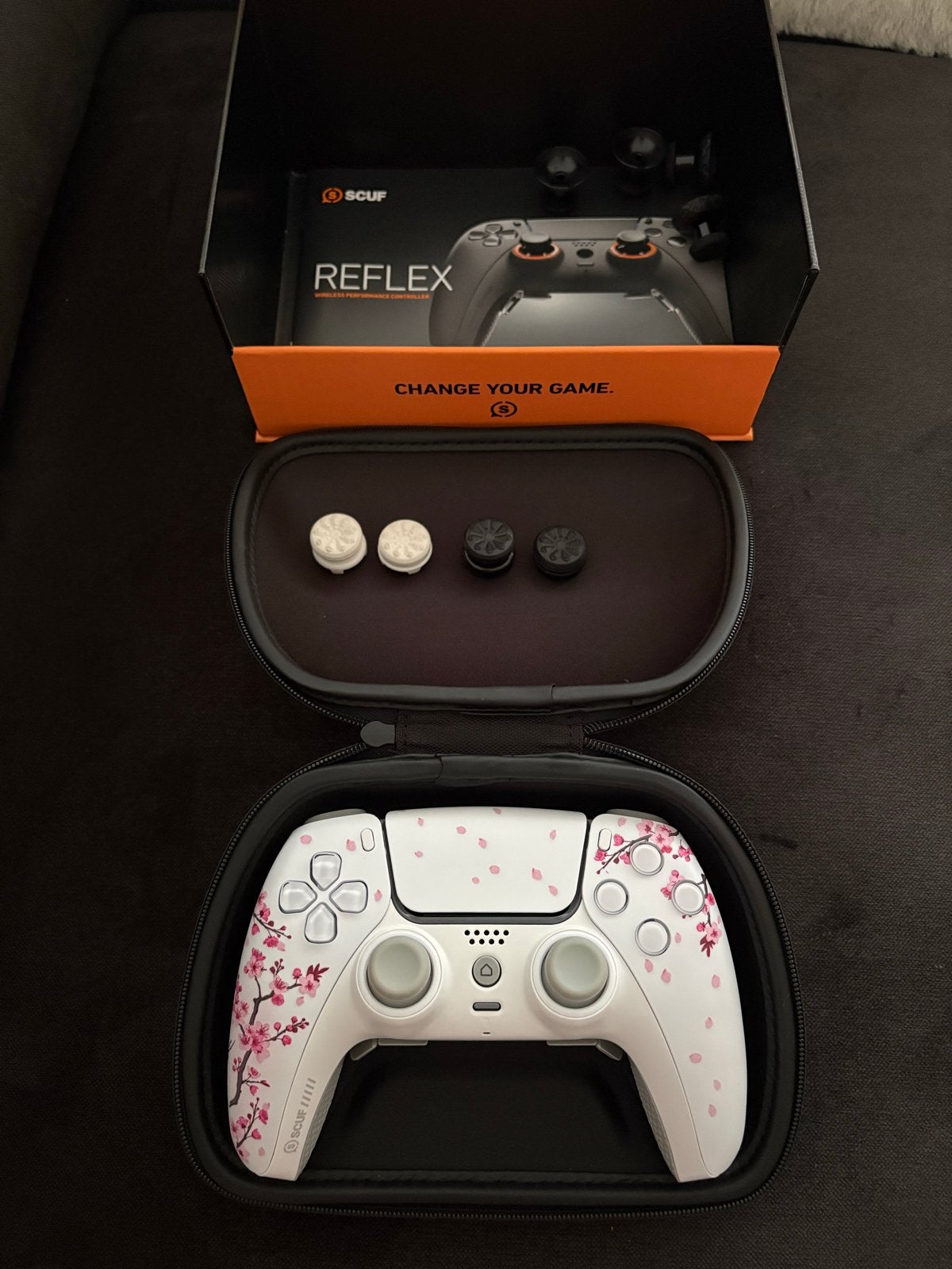SCUF Reflex PS5 Controller - Kersenbloesem Design, Spelcomputers en Games, Overige genres, 1 speler, Refurbished, Ophalen of Verzenden
