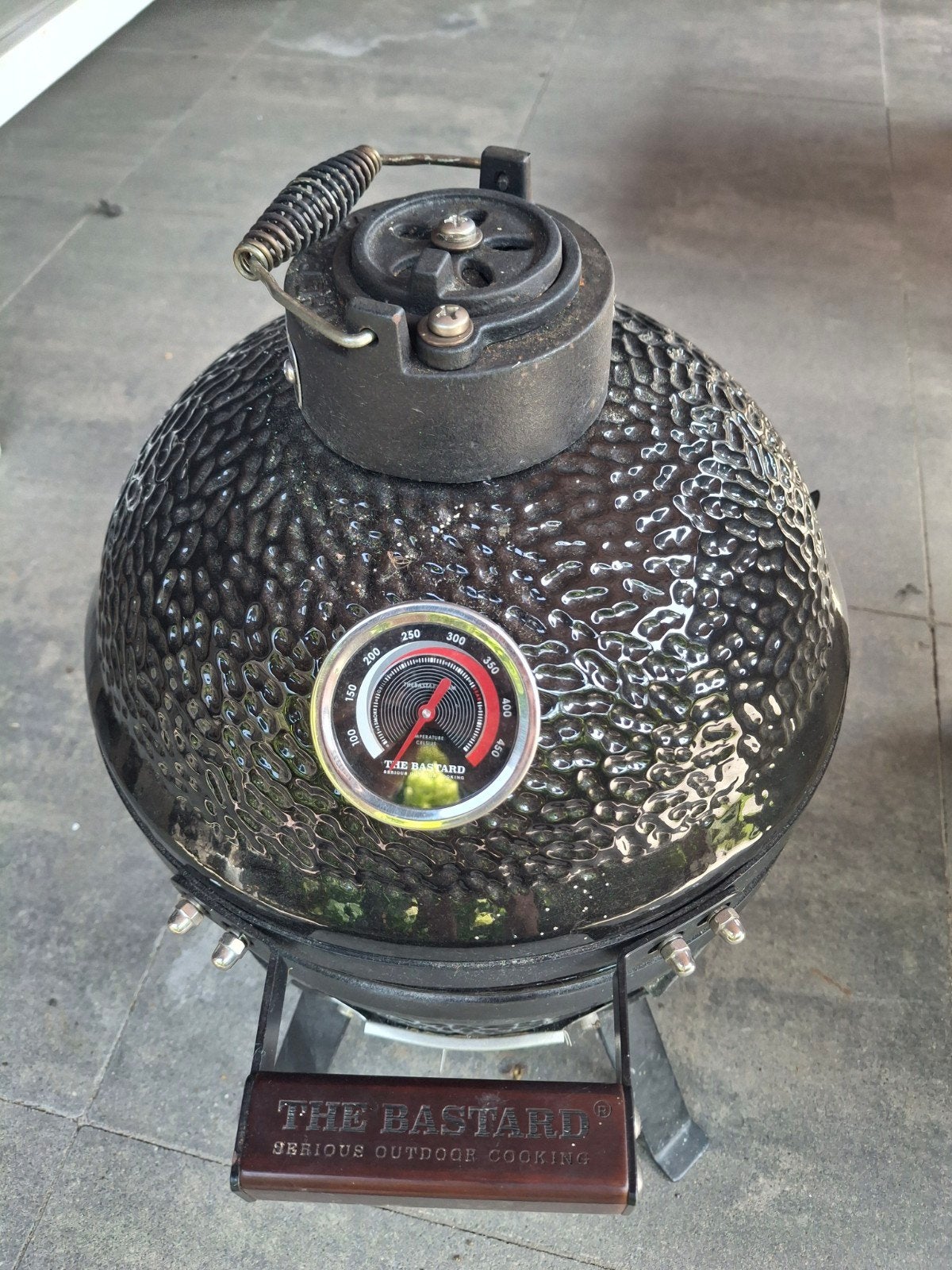 The Bastard Compact Kamado BBQ 29cm met hoes en accessoires, Ophalen, Gebruikt, The Bastard