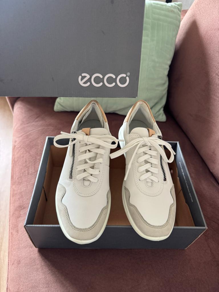 Nieuwe Ecco sneakers maat 38 - Wit leer met suède, Ophalen of Verzenden, Nieuw, Wit, Sneakers of Gympen