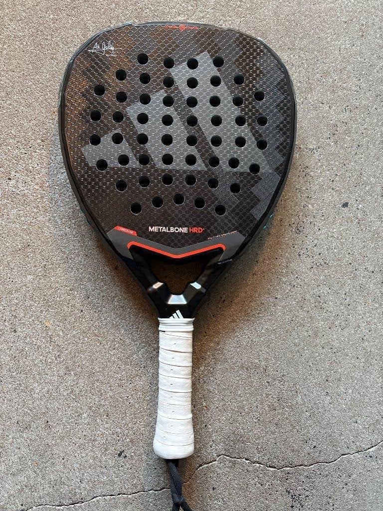 Adidas Metalbone hrd+, Ophalen of Verzenden, Zo goed als nieuw, Padelracket
