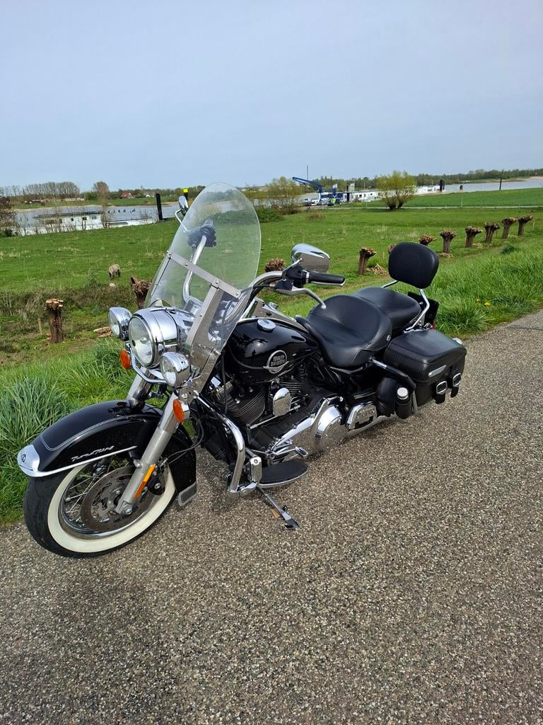 Harley-Davidson FLHRC Road King Classic 96 (2009), Motoren, 2 cilinders, Motorrijbewijs A, Cruise Control, Particulier