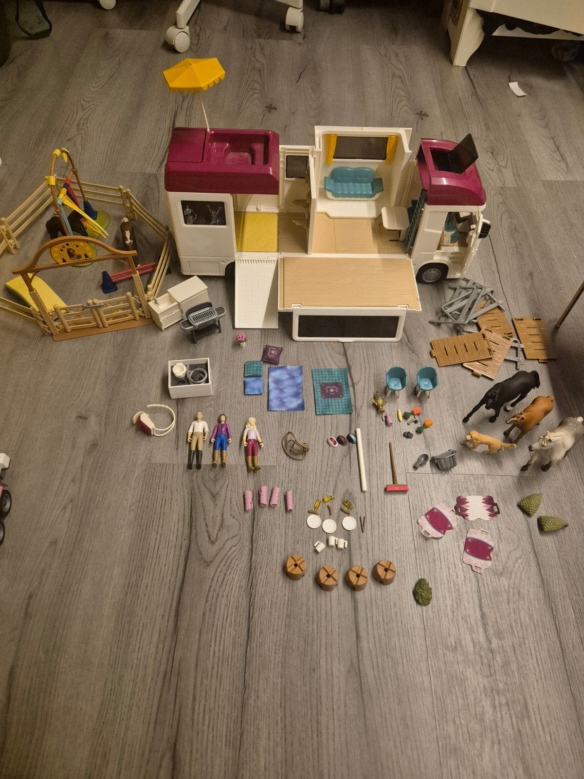 Schleich Horse Club Paardenvrachtwagen + extra's, Ophalen, Zo goed als nieuw, Jongen of Meisje