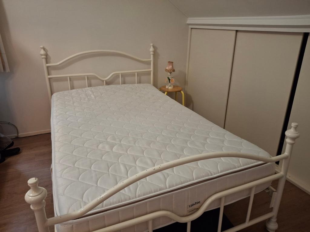 Twijfelaar bed van ijzer, wit, 120x200 cm, Ophalen, Gebruikt, Wit, Twijfelaar