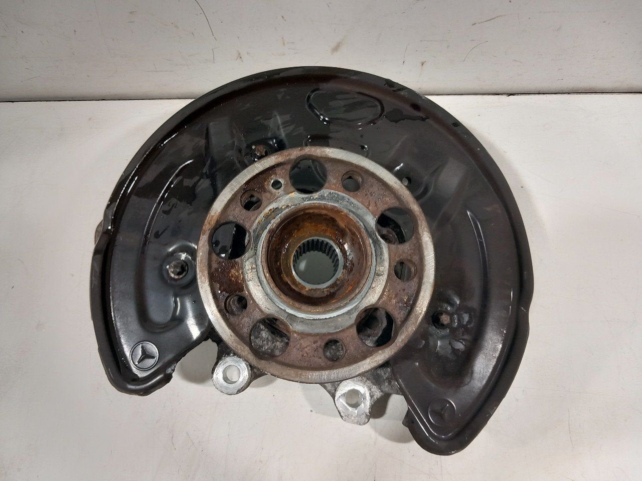Wielnaaf links achter Mercedes-Benz C-Klasse, Onderdelen@venauto.nl, Van der Ven Autorecycling B.V., Gebruikt, Ettenseweg 76, 4706 PB Roosendaal, The Netherlands