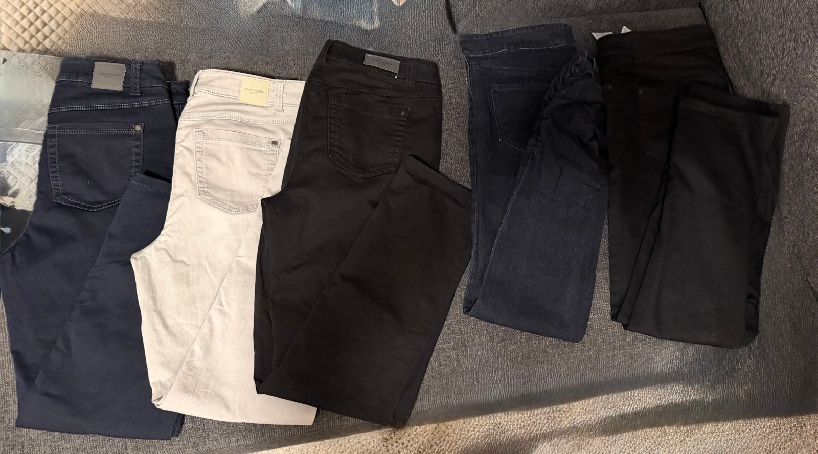 5 jeans dames broeken 2 blauw 1 beige 2 zwart broekenpakket, Kleding | Dames, Spijkerbroeken en Jeans, Ophalen of Verzenden, Zo goed als nieuw