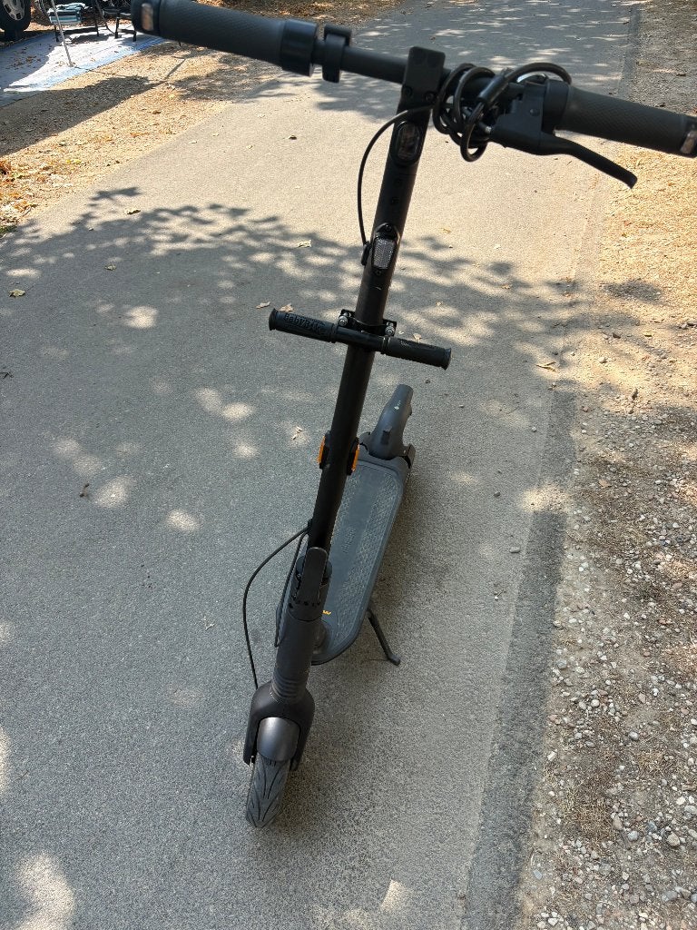 Segway Ninebot Max G2 – slechts 219 km – zeer nette staat, Fietsen en Brommers, Ophalen, Zo goed als nieuw, Elektrische step (E-scooter)