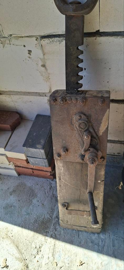 Antieke krik - robuust en functioneel, Antiek en Kunst, Antiek | Gereedschap en Instrumenten, Ophalen