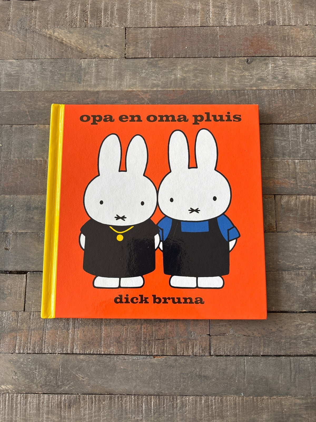 Opa en Oma Pluis - Dick Bruna, Gelezen, Fictie algemeen, Jongen of Meisje, 4 jaar