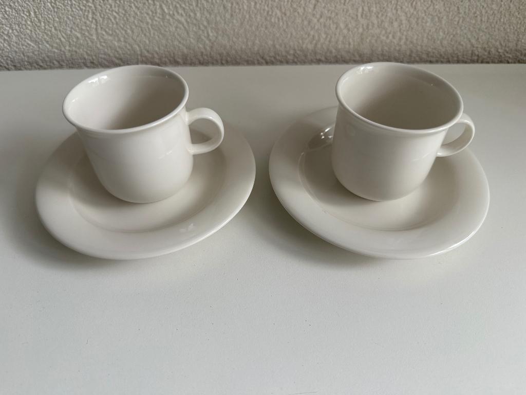 2 Arabia Arctica espressokopjes / kop-en-schotels, Ophalen of Verzenden, Zo goed als nieuw, Bord(en), Overige stijlen